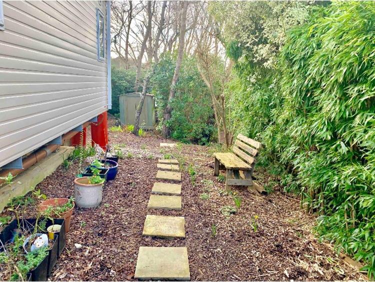 Hastings Holiday Home At Fairlight Lodge Beauport Holiday Park St Leonards-on-Sea Екстериор снимка
