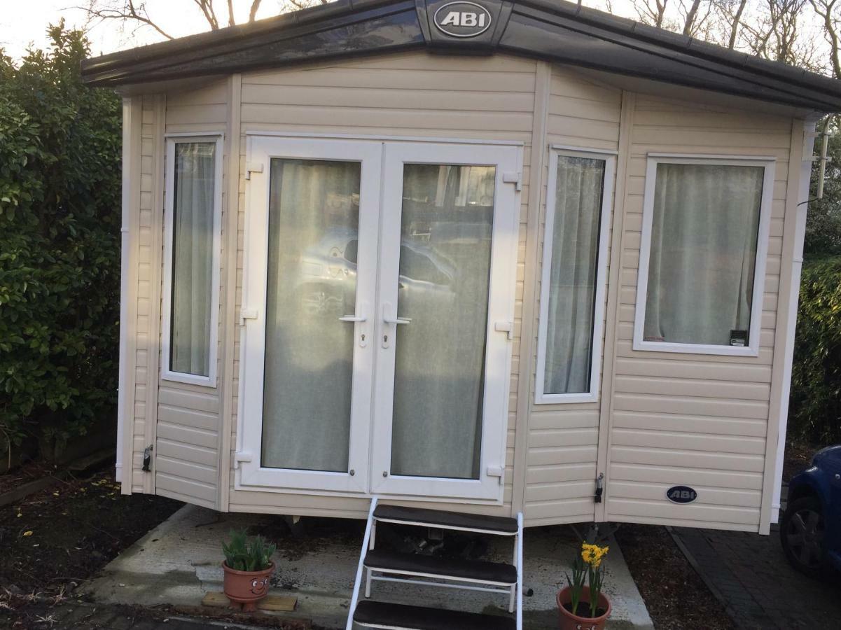 Hastings Holiday Home At Fairlight Lodge Beauport Holiday Park St Leonards-on-Sea Екстериор снимка